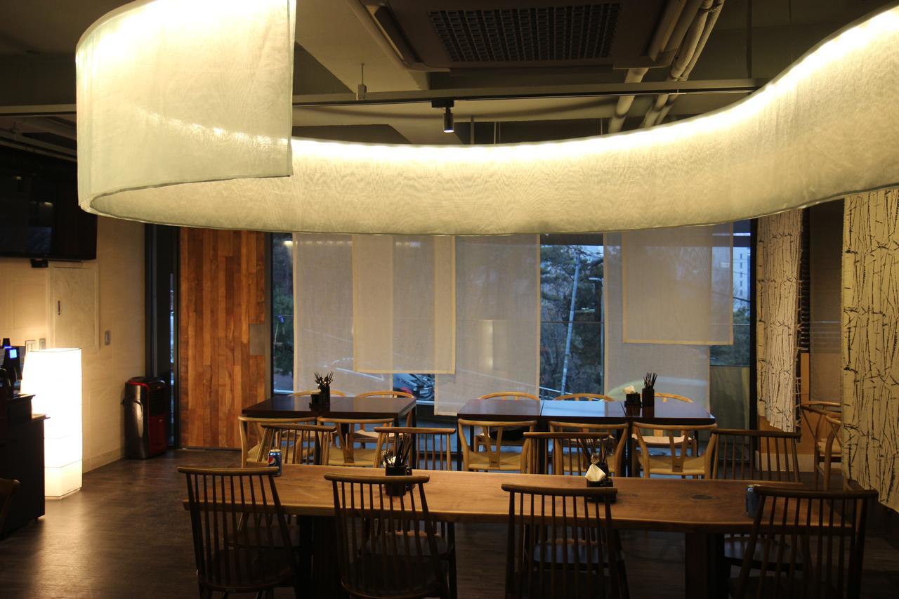 The Hotel Young Inn Seoul Eksteriør billede