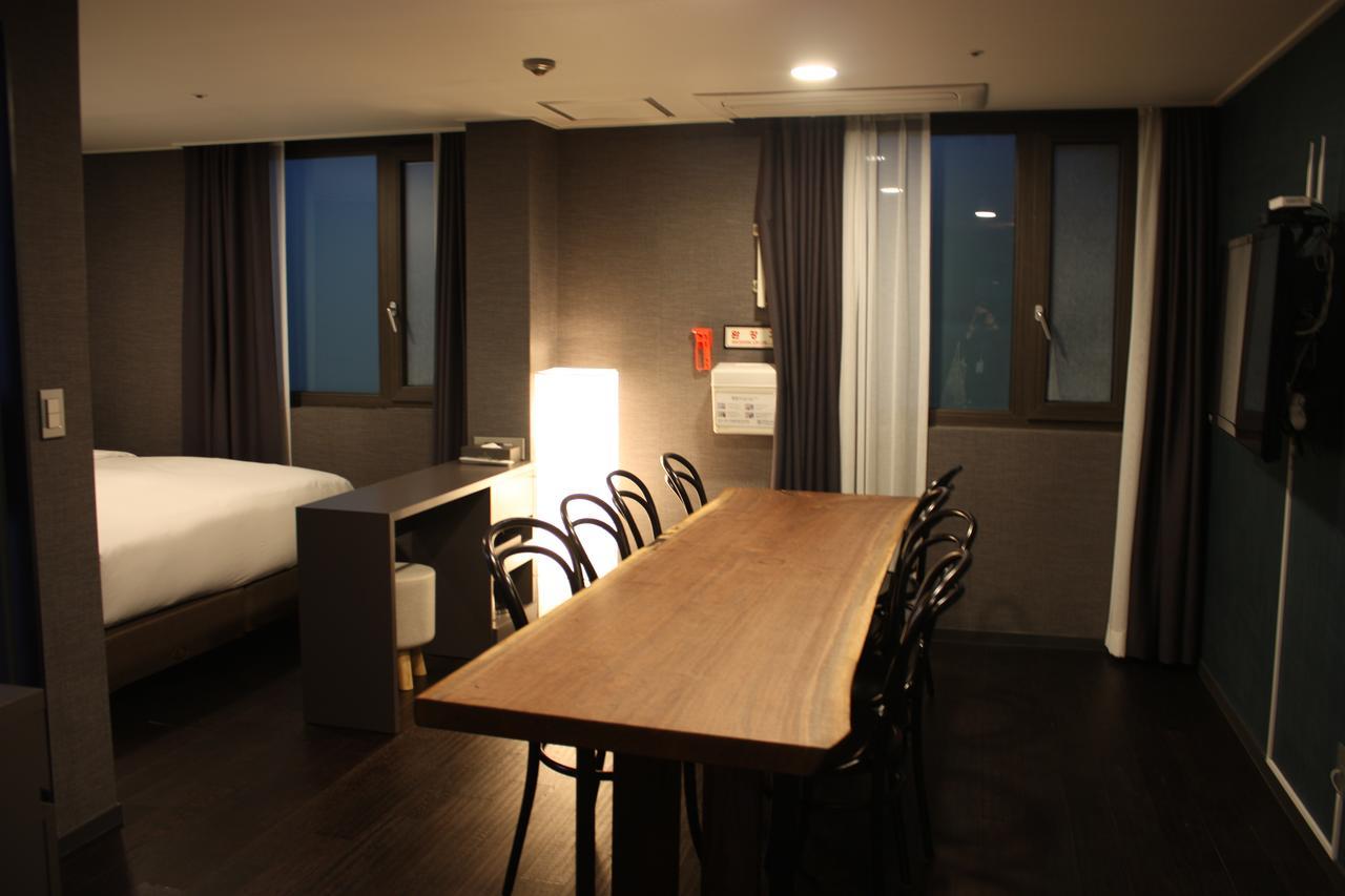 The Hotel Young Inn Seoul Eksteriør billede